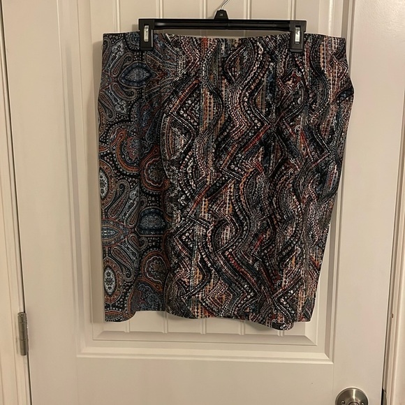 J. Jill Mod‎ Paisley Jacobean Print Ponte Pencil Skirt women’s size 1X - Picture 3 of 7